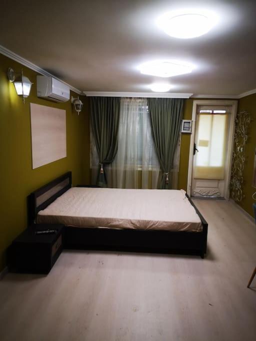 Ferienwohnung Студиото Е Партер От Жилищна Сграда. Топ Център. Warna Exterior foto